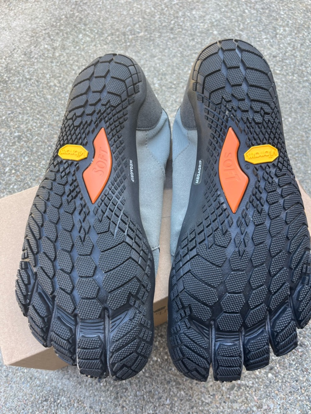 Vibram Men’s FiveFingers Trek Ascent | Barefoot Outdoor Shoe Hiking Light Trail - Picture 5 of 10